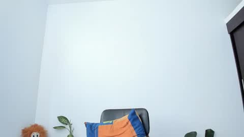 Laden And Juan online show from 02-06-25, 03:31