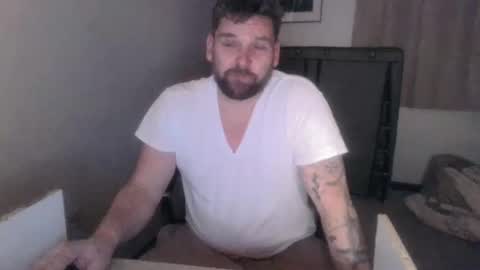 Snapshot of ladiesmandaddy chatting on 02-10-25, 05:58 Don Kedick online show from 02-10-25, 05:58