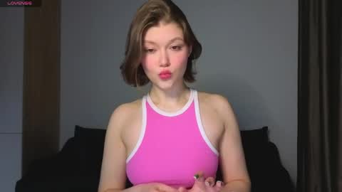 lady_birdd online show from 04-30-26, 06:36