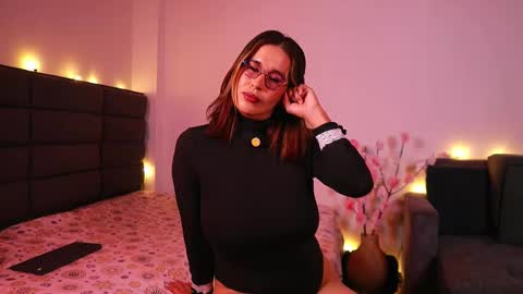 Kathie  Dicky    online show from 10-20-25, 02:28