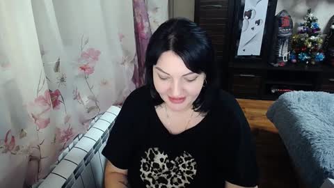 lady_boom_ online show from 12-22-24, 06:37