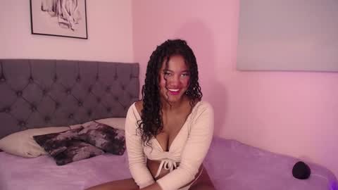 Karla - Instagram   lady karla1 online show from 12-19-24, 01:29