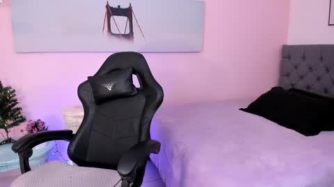 Karla - Instagram   lady karla1 online show from 02-21-25, 09:11