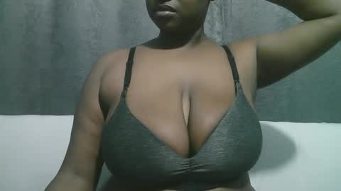 lady_dearra online show from 10-07-25, 03:58