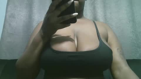 lady_dearra online show from 12-23-25, 02:53