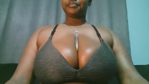 lady_dearra online show from 05-08-26, 03:12