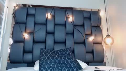 LADY  online show from 01-09-25, 07:52