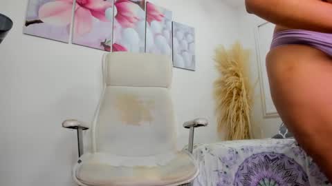 LADY  online show from 01-10-25, 08:07