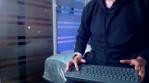 LADY  online show from 01-22-25, 07:57