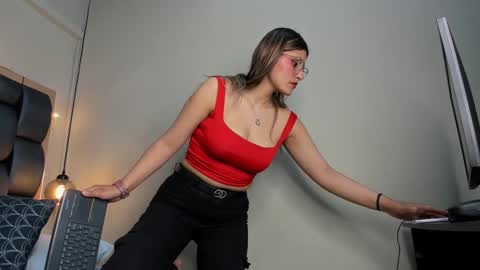 LADY  online show from 10-12-25, 02:21