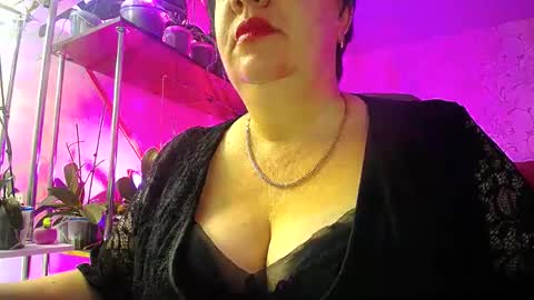 Lady Gloria online show from 12-02-24, 03:58