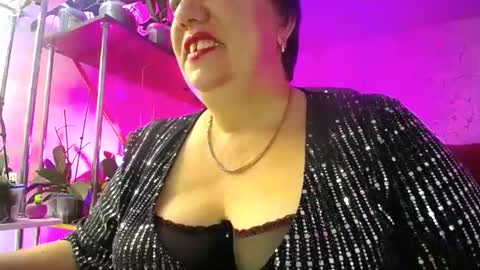 Lady Gloria online show from 12-07-24, 07:16