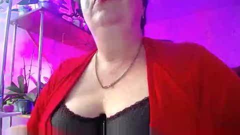 Lady Gloria online show from 12-23-24, 03:01