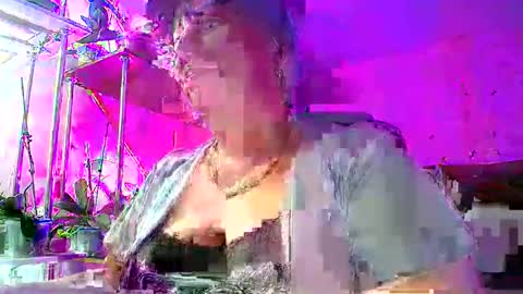 Lady Gloria online show from 12-24-24, 02:22