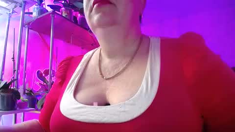 Lady Gloria online show from 01-29-25, 04:05