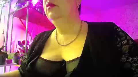 Lady Gloria online show from 02-02-25, 04:05
