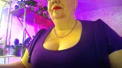 Lady Gloria online show from 04-11-26, 06:18