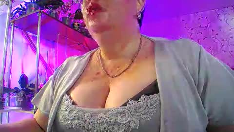 Lady Gloria online show from 05-08-26, 07:03