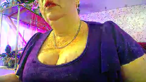 Lady Gloria online show from 05-16-26, 06:21