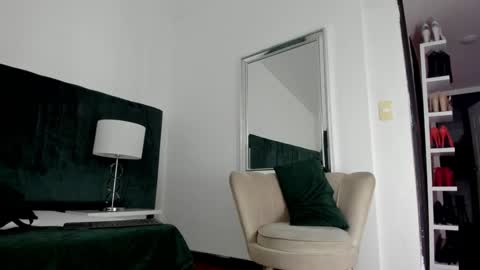 Lady godss online show from 01-12-25, 01:11