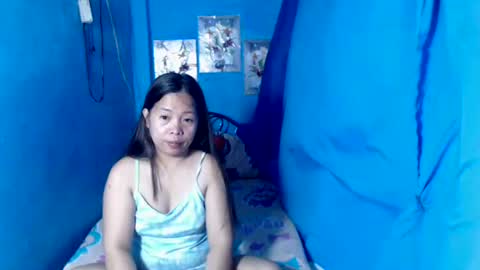 lady_in_bed69 online show from 05-25-26, 10:27