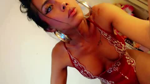 Snapshot of lady_in_black18 chatting on 12-05-24, 03:15 Stella online show from 12-05-24, 03:15