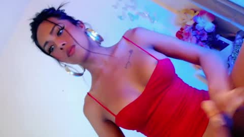 Snapshot of lady_in_black18 chatting on 12-11-24, 10:16 Stella online show from 12-11-24, 10:16