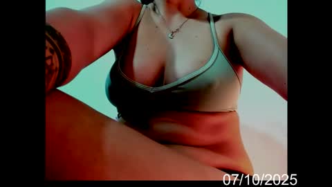 Snapshot of lady_jhana chatting on 10-07-25, 03:42 Jhana online show from 10-07-25, 03:42