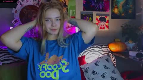 KENDALL  NATHANPVT IS OPEN online show from 09-22-25, 04:31