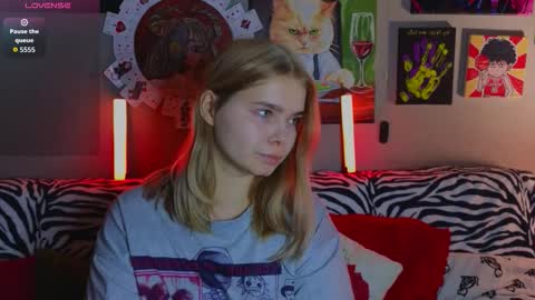 KENDALL  NATHANPVT IS OPEN online show from 09-24-25, 06:33