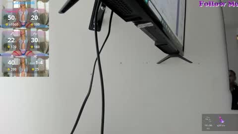 Snapshot of lady_miss___ chatting on 02-25-26, 12:15 lady_miss___ online show from 02-25-26, 12:15