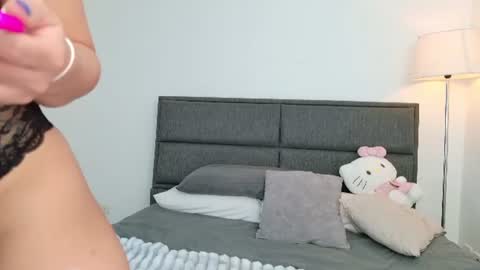    700  1300 -5 online show from 06-27-26, 02:44
