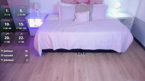 Lady  online show from 01-25-25, 11:22