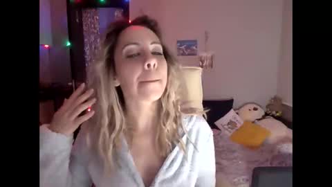 lady_smile69 online show from 01-18-26, 03:54