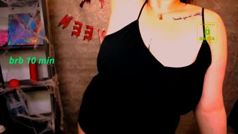 Hello  Im Tiana - topless model. online show from 12-06-24, 08:40