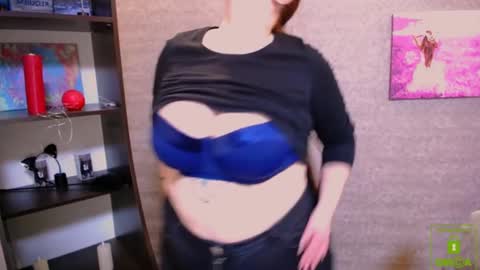 Hello  Im Tiana - topless model. online show from 03-05-25, 06:45