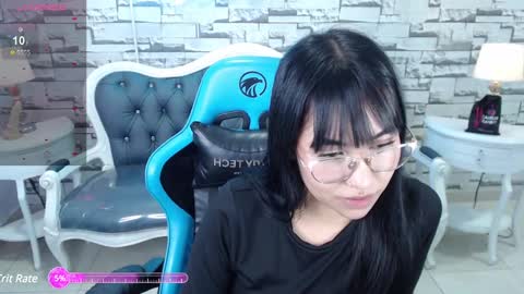 Lady Violet Bridgerton online show from 12-24-24, 01:16