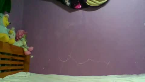 Snapshot of lady_yours69xx chatting on 10-19-25, 08:09 corz online show from 10-19-25, 08:09