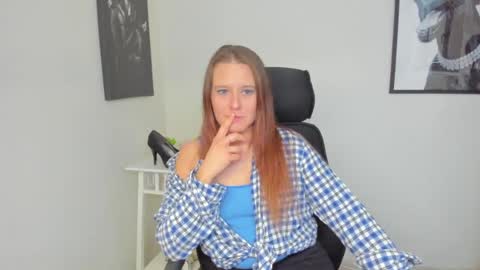 Snapshot of ladyalessa chatting on 07-08-26, 05:45 ALESSA online show from 07-08-26, 05:45