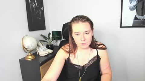 Snapshot of ladyalessa chatting on 07-17-26, 06:09 ALESSA online show from 07-17-26, 06:09