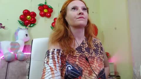 Sima Ladybigsmile online show from 02-22-25, 06:52