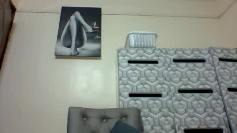 lindah32 online show from 01-24-25, 12:42