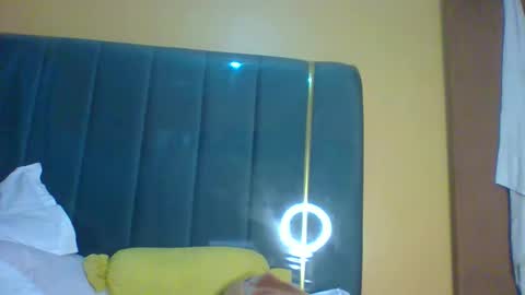 lindah32 online show from 09-22-25, 12:56