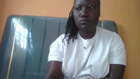 lindah32 online show from 10-10-25, 05:06