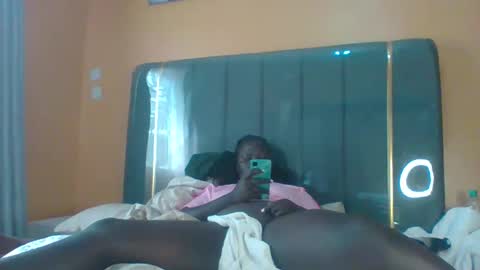 lindah32 online show from 11-11-25, 06:13