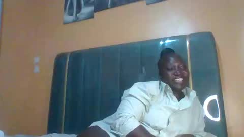 lindah32 online show from 04-29-26, 10:38