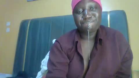 lindah32 online show from 05-01-26, 12:15