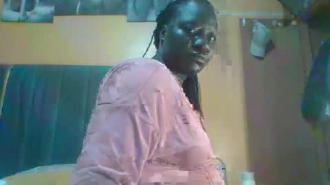 lindah32 online show from 06-07-26, 08:34