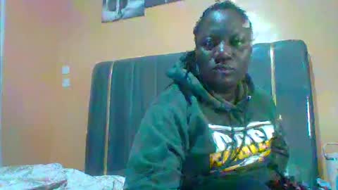 lindah32 online show from 06-17-26, 12:13