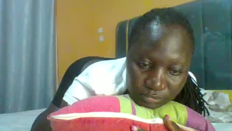 lindah32 online show from 06-25-26, 11:20
